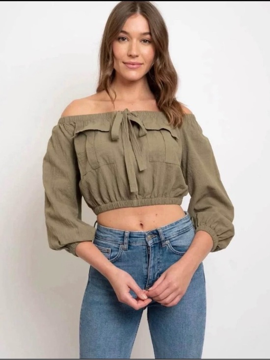 Tops - Summer Crop Top Green with Long Sleeve
